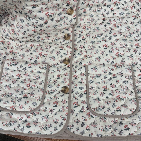 Mable Cream/Beige Floral Quilted Women's Size M Buttoned Jacket - Picture 6 of 7